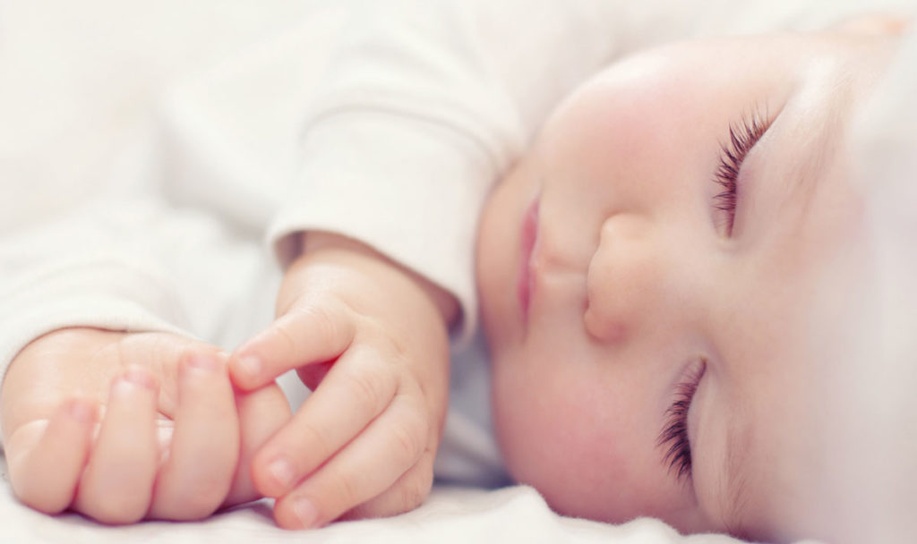kako naučiti bebu da sam zaspi